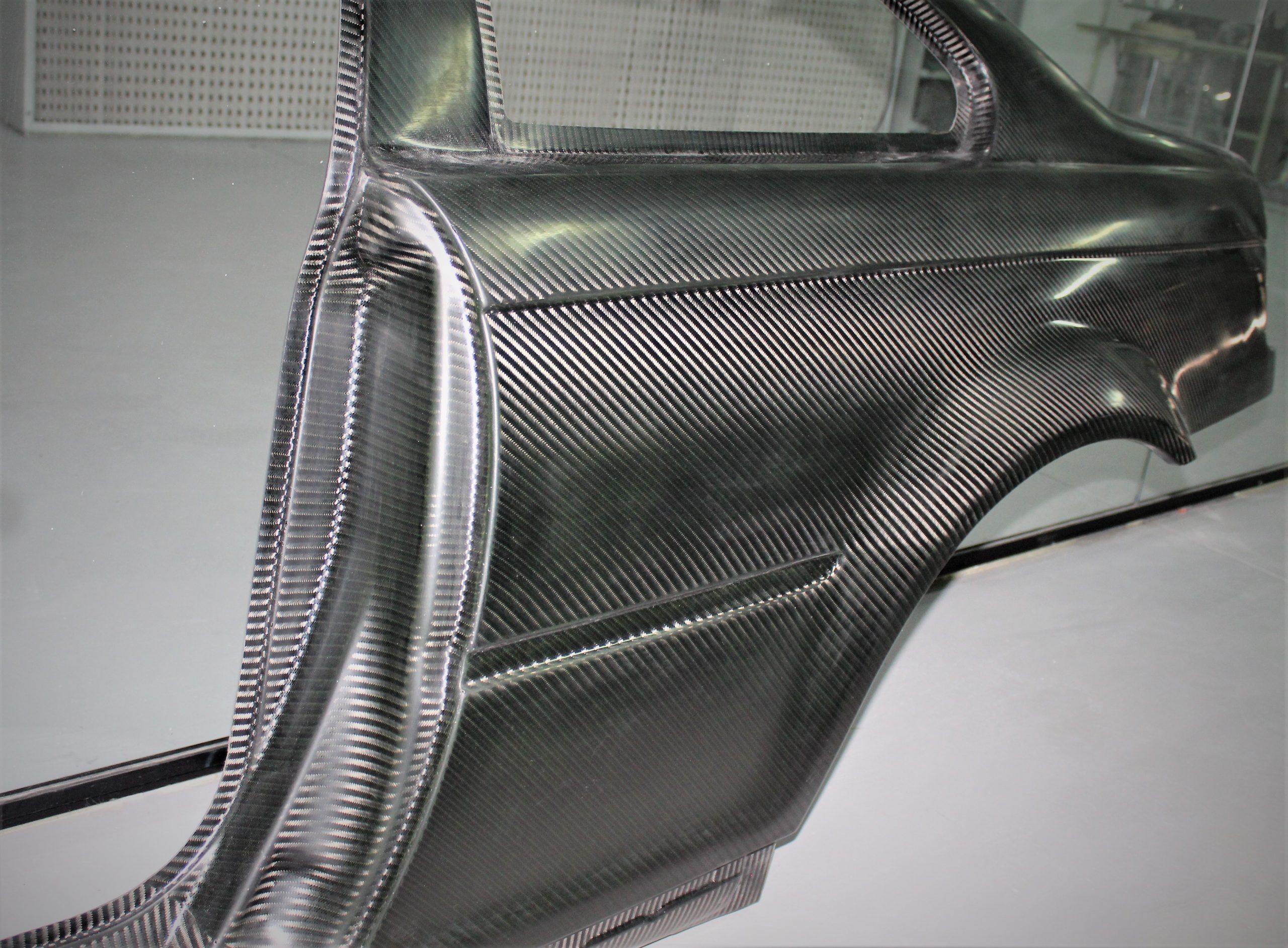 BMW E30 HOOD  Karbonius Composites